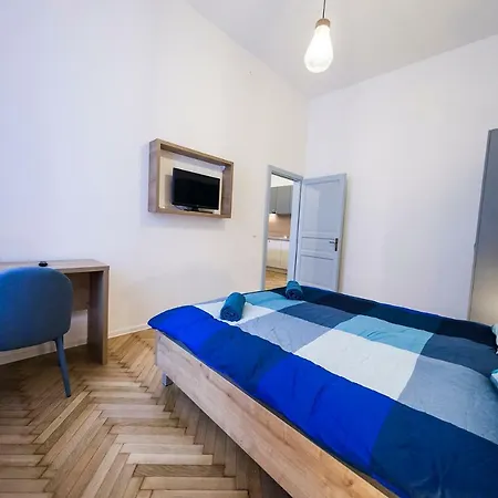 קלוז'-נאפוקה Central Luxury 4A מראה חיצוני תמונה